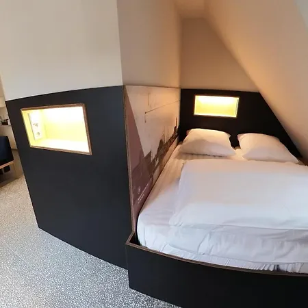 Kittchen Hotel *